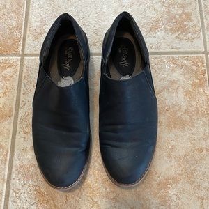 Eurosoft Flat Leather Shoes - Black - Size 6